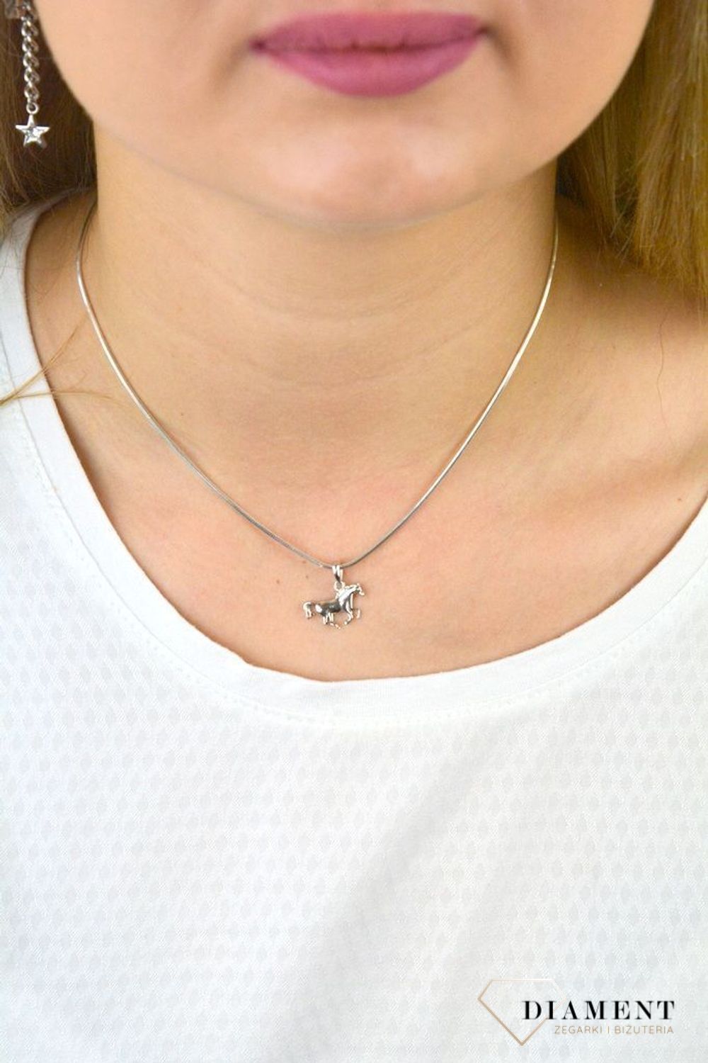 Srebrna zawieszka 925 'Cwałujący koń' Ag925.jpg