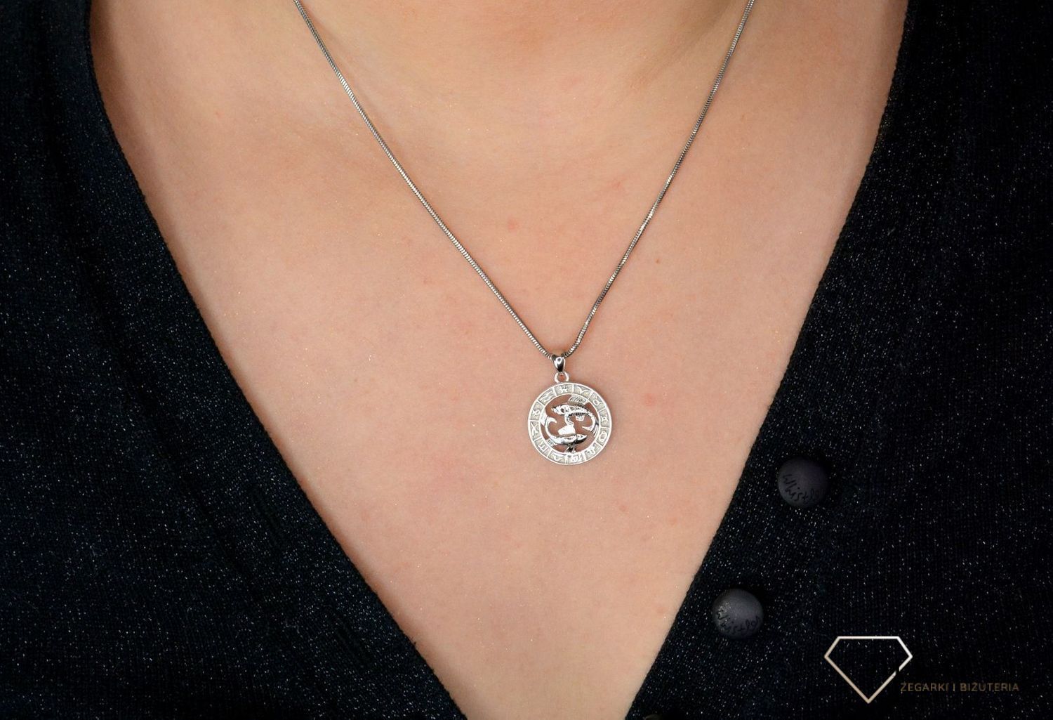 Srebrna zawieszka znak zodiaku Ryby SVLP0713XH200RY. Srebrna zawieszka z symbolem znaku zodiaku - RYBY.jpg