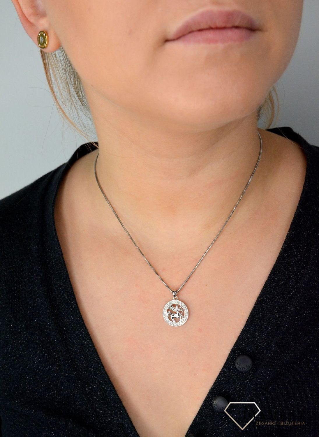 Srebrna zawieszka znak zodiaku Strzelec SVLP0713XH200ST. Srebrna zawieszka z symbolem znaku zodiaku - STRZELEC.jpg