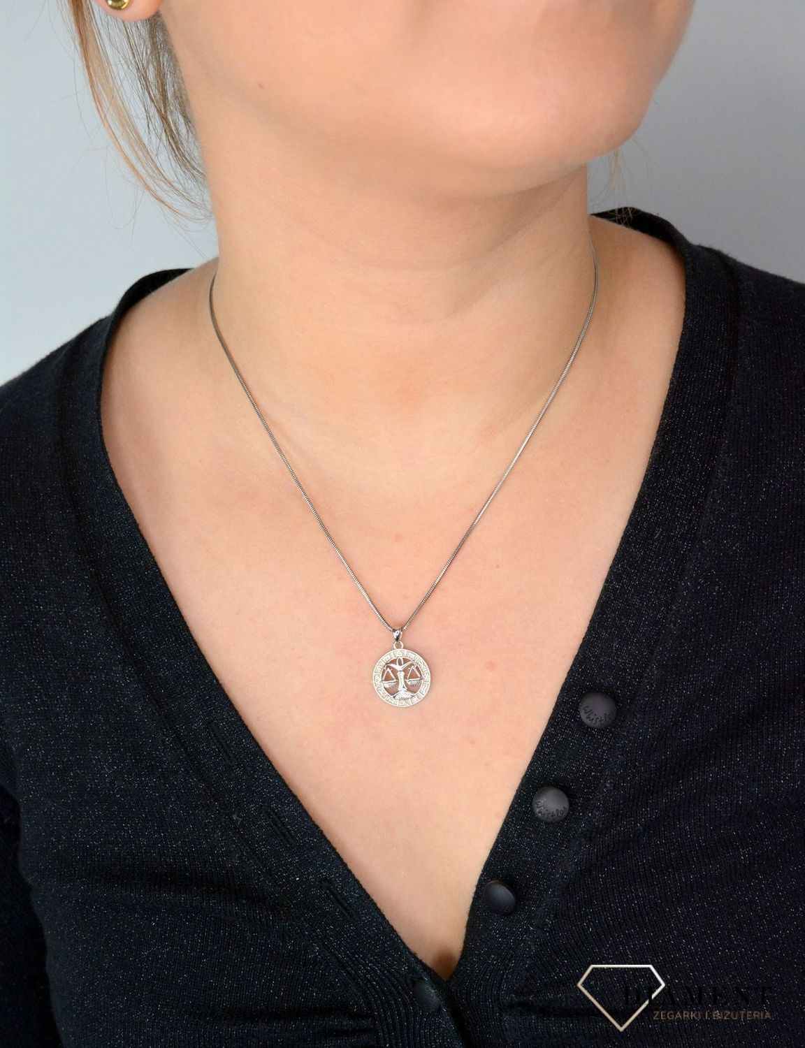 Srebrna zawieszka znak zodiaku Waga SVLP0713XH200VA. Srebrna zawieszka z symbolem znaku zodiaku - WAGA.jpg