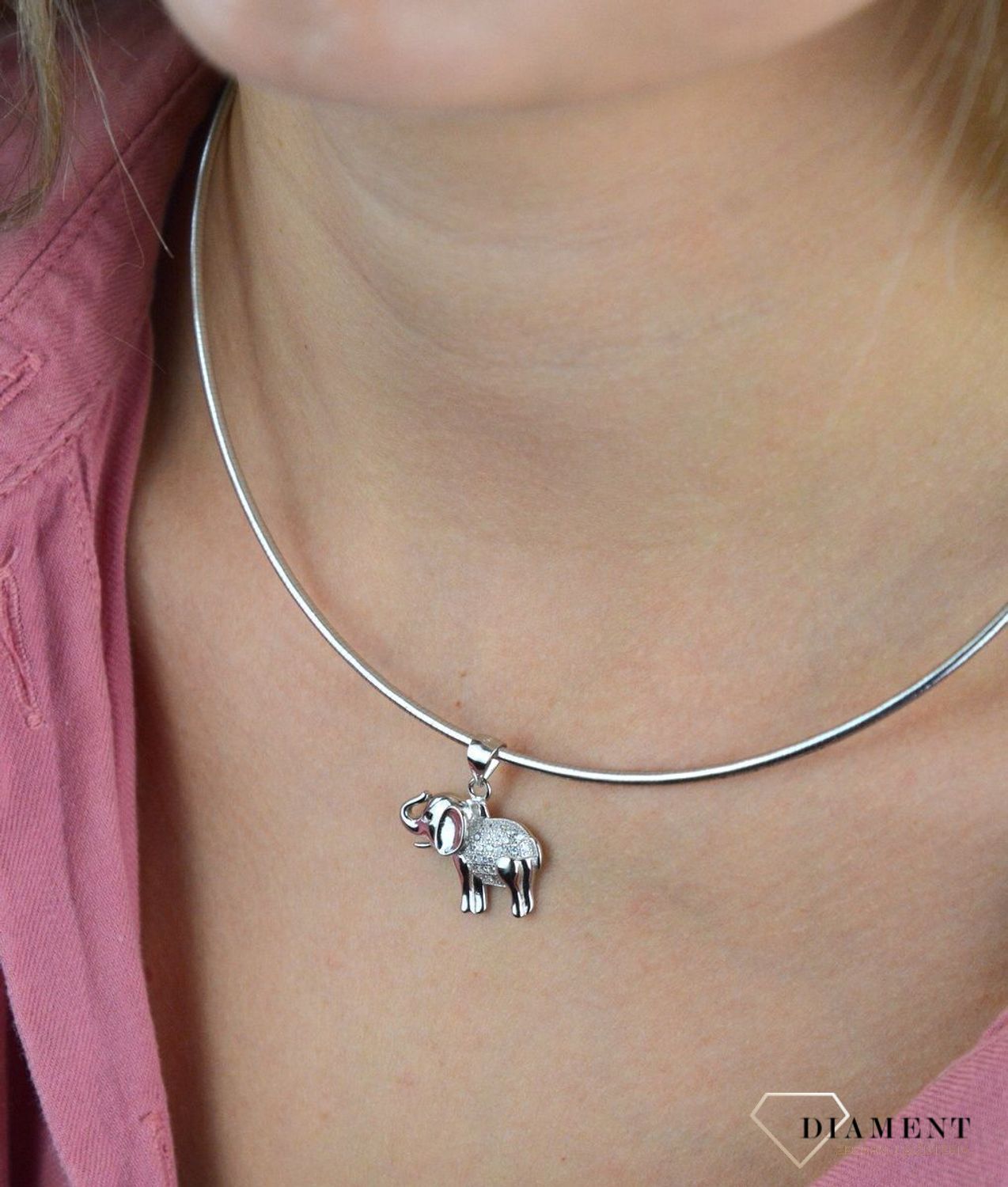 Srebrna zawieszka słonik z cyrkoniami SVLP0876XF3B100.Zawieszka srebrna. Srebrna zawieszka słonik. Wisiorek do łańcuszka, bransoletki. Wisiorek srebrny słonik. Wisiorek idealny na prezent. Słonik na szczęście..jpg