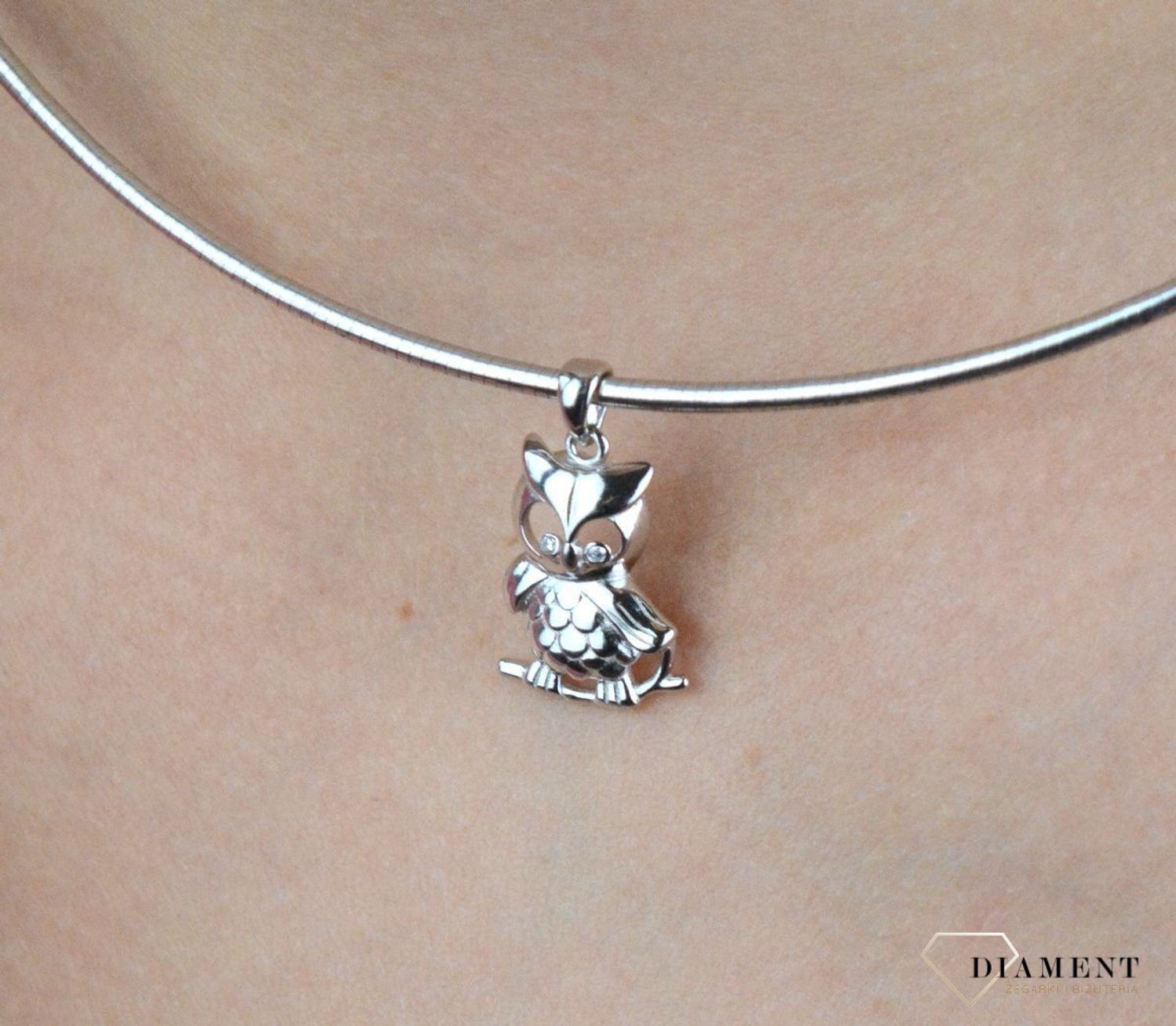 Srebrna zawieszka sowa z cyrkoniami  SVLP0885XH2B100. Zawieszka srebrna. Srebrna zawieszka sowa. Wisiorek do łańcuszka, bransoletki. Wisiorek srebrny sowa. Wisiorek idealny na prezent.jpg