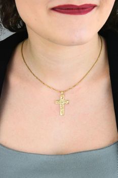 Zawieszka tłoczony krzyżyk pozłacana SVLP0988XH2GO00 srebro 925 - elegancka (2).jpg