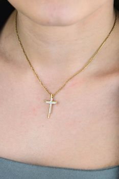 Srebrna zawieszka krzyżyk pozłacany 925  Krzyżyk z cyrkonią 25 mm💎 (2).jpg