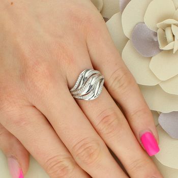 Srebrny szeroki pierścionek falisty z cyrkonią 925 Ag.jpg