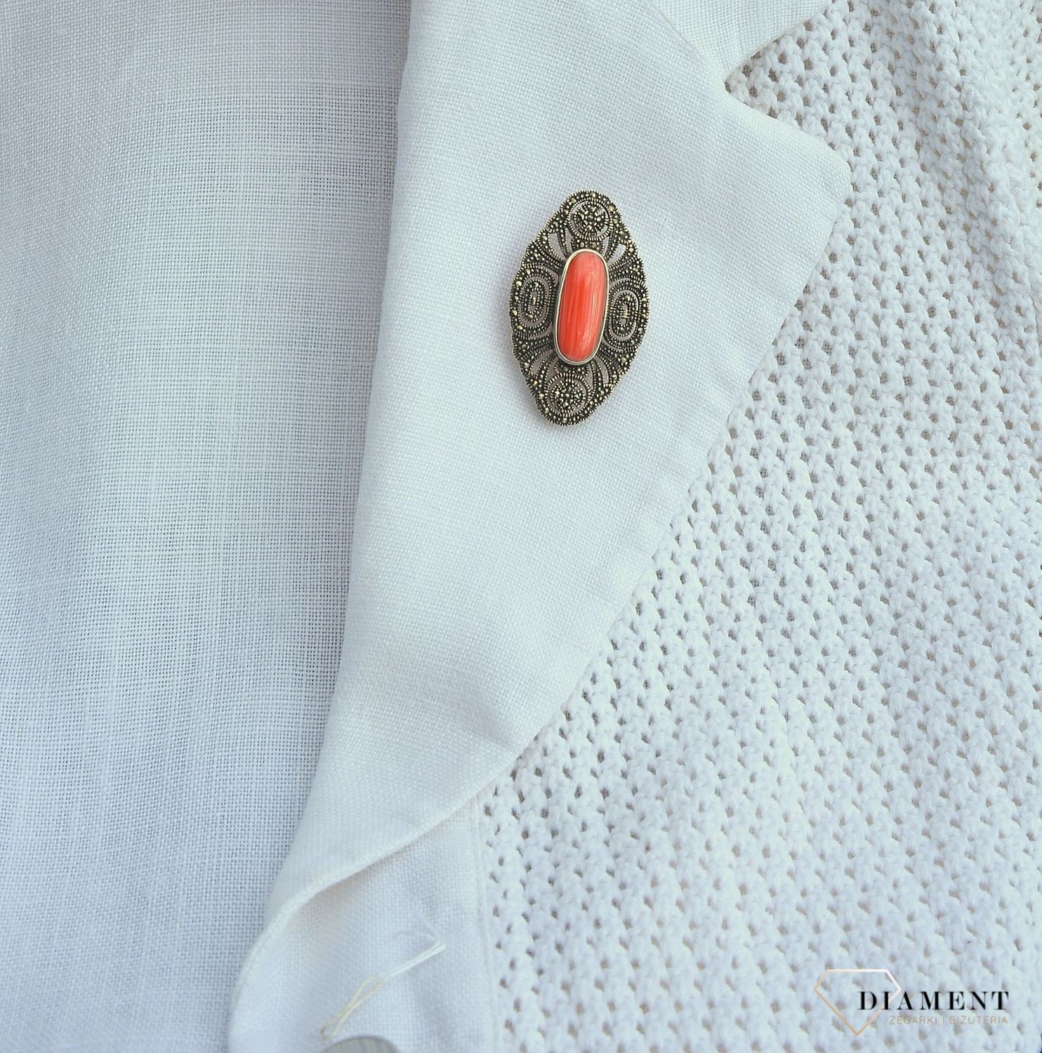 Srebrna broszka owal markazyt i koral syntetyczny SW-T-C15-000-SRZ3487.jpg