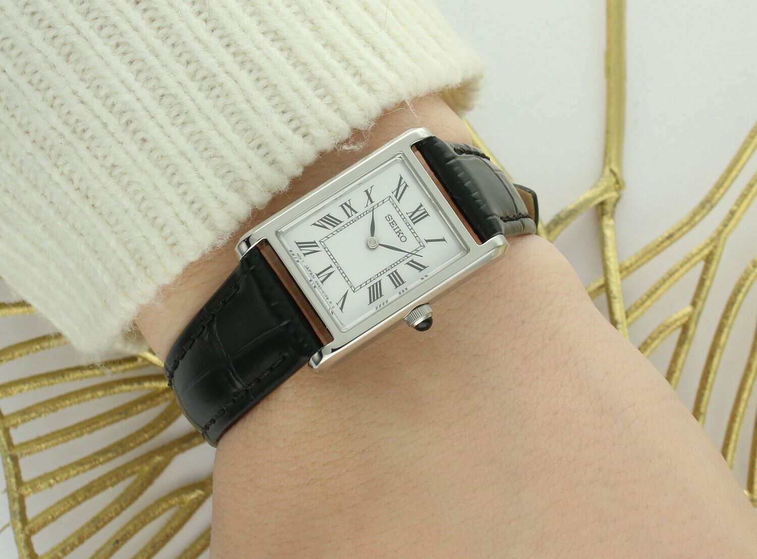 Zegarek damski Seiko Conceptual SWR107P1 czarny pasek, prostokątna koperta.jpg