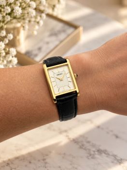 Zegarek damski Seiko SWR110P1 – złota tarcza, skórzany pasek, szkło szafirowed (1).jpg