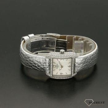 Zegarek damski na skórzanym, oryginalnym pasku w kolorze srebrnym. Stalowa koperta ozdobiona diamentami. Zegarek z dodatkowymi białymi paskami skórzanymi (4).jpg