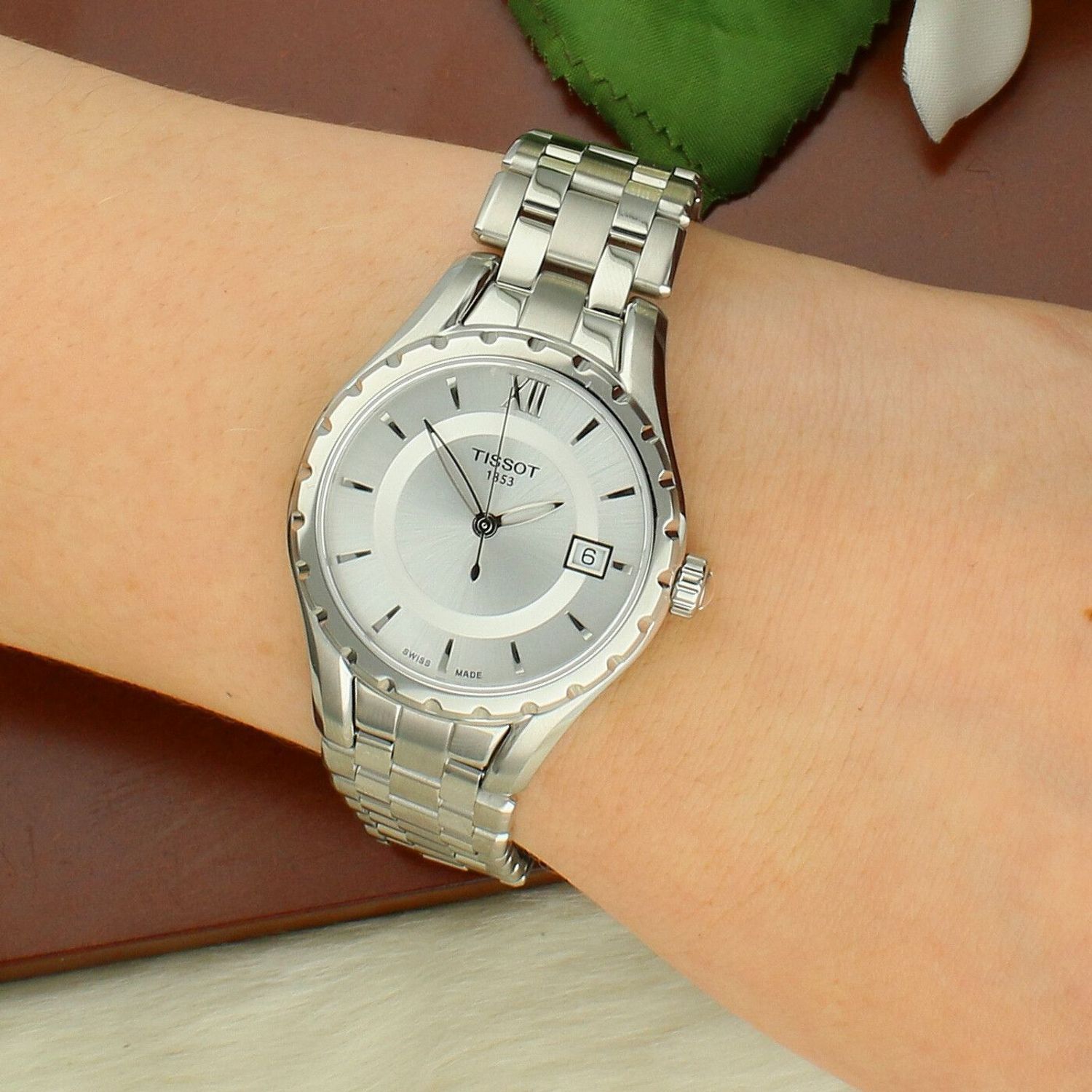 Damski zegarek TISSOT T-TREND T-Lady T072.210.11.038.00.jpg