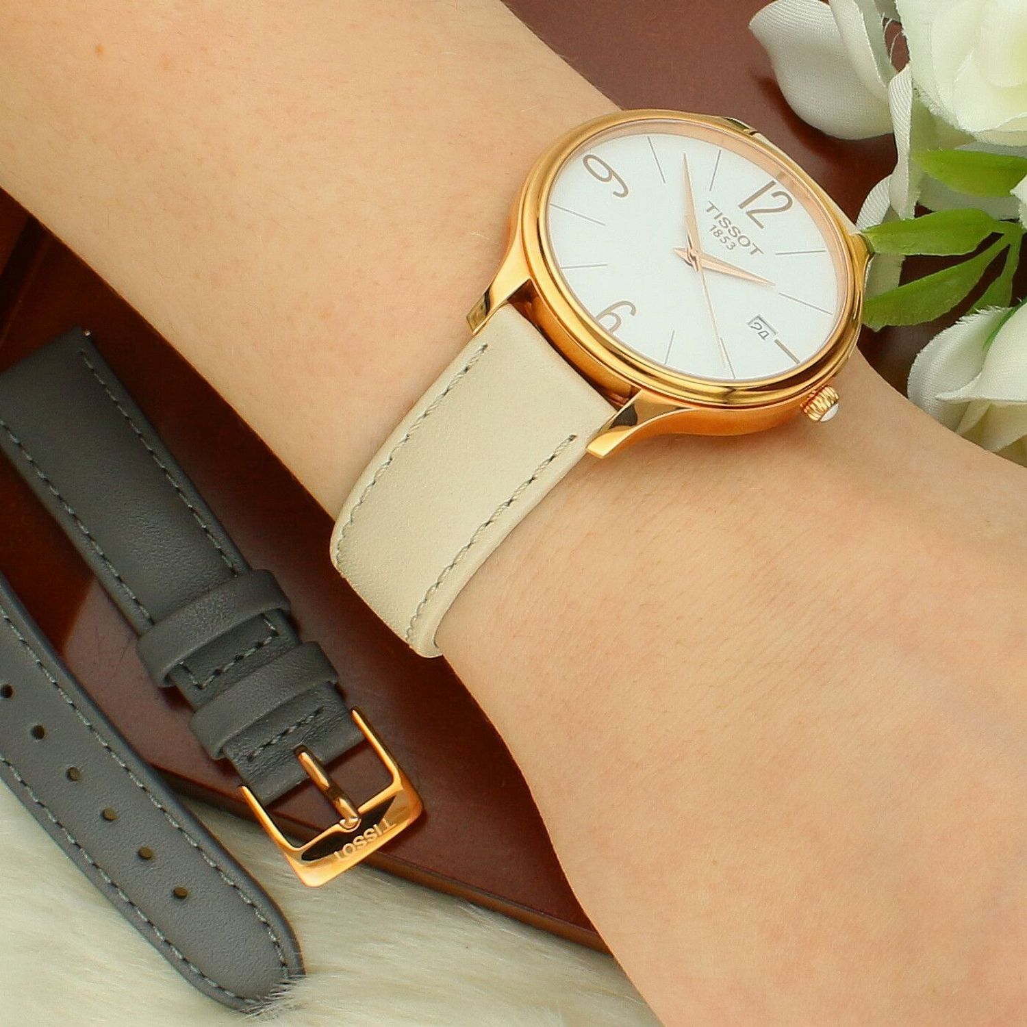 Tissot T103.210.36.017.00 Swiss Grace Rose Gold – Damski Zegarek Szwajcarski z Szafirowym Szkłem stal.jpg