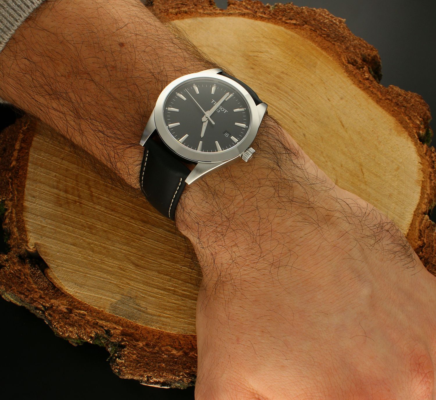 Zegarek męski Tissot na czarnym pasku T127.410.16.051 (1).webp