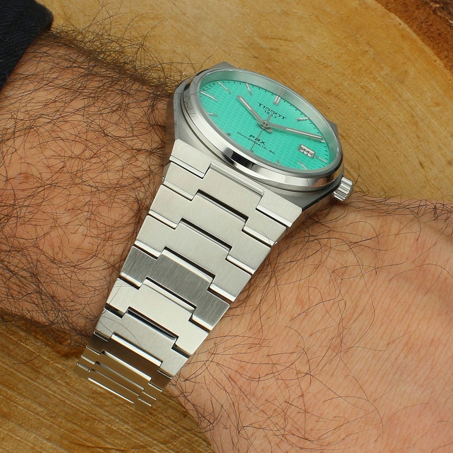 Zegarek męski Tissot PRX Powermatic 80 T137.407.11.091.01 . Tissot PRX automatyczny. Tissot zegarek z miętową tarczą. Pomysł na prezent dla mężczyzny. Modny zegarek szwajcarski dla faceta. Zegarek męski na bransolecie. 3.jpg