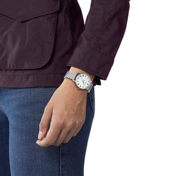 Zegarek damski Tissot Everytime Lady T143.210.11.033.00. Damski zegarek Tissot. Zegarek damski Tissot na bransolecie. Zegarek Tissot z kolekcji Everytime. Zegarek damski szwajcarski idealny na prezent dla kobiety (2).jpg