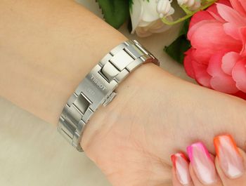 Odkryj Tissot PR 100 Quartz 34mm – elegancki damski zegarek z zieloną tarczą, szafirowym szkłem, stalową kopertą i bransoletą 316L. Mechanizm Swiss Made F05.115 z funkcją EOL. Wodoodporny do 4.jpg