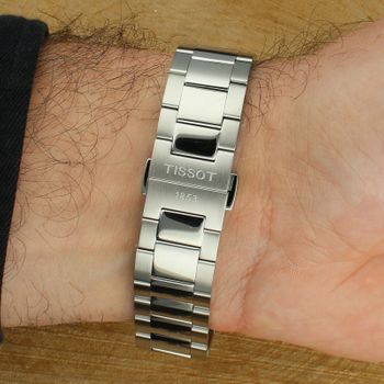 Zegarek męski Tissot T150.410.11.091.00 PR 100 na bransolecie z zielona tarczą zapięcie.jpg