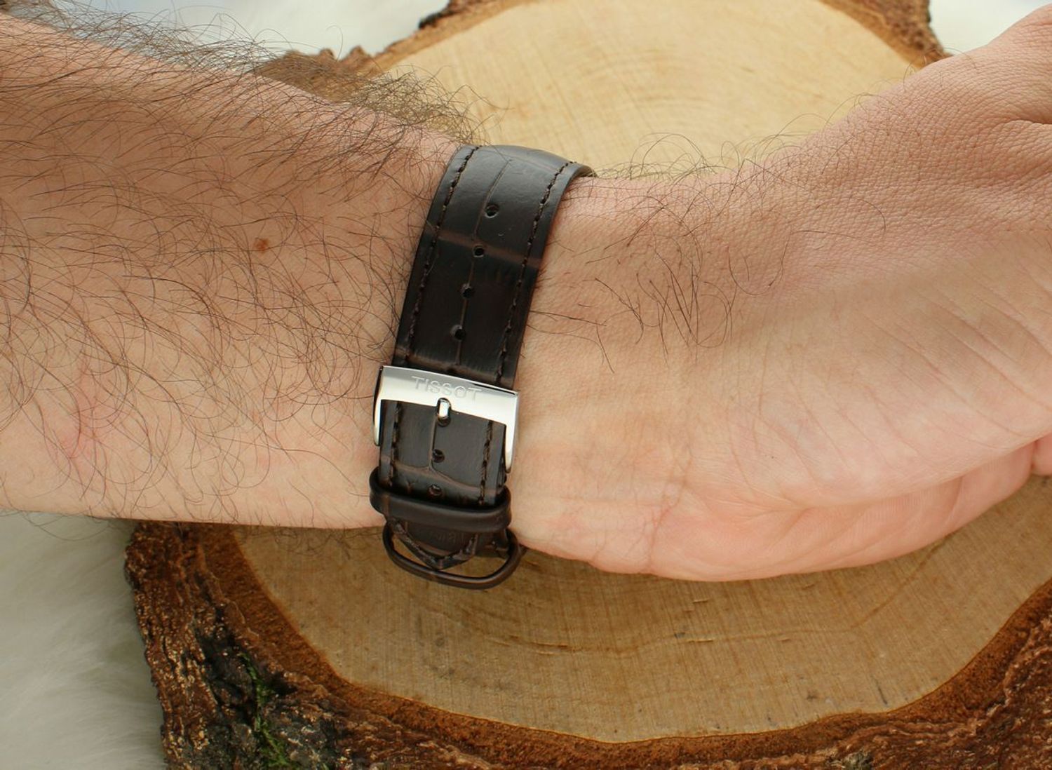 Zegarek męski Tissot PR 100 T150.410.16.031.00 – klasyczny i elegancki.jpg