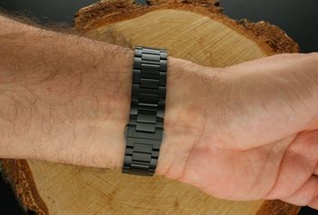 Zegarek Tissot PRC 100 Solar z czarną kopertą PVD, szafirowym szkłem i mechanizmem solarnym. Średnica 39 mm, bransoleta z systemem szybkiej wymiany (1).jpg