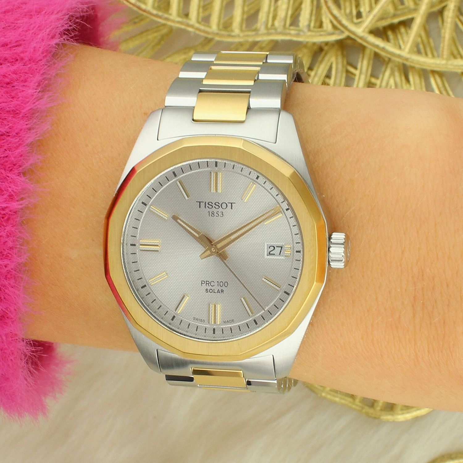 Damski zegarek Tissot T151.822.22.031.00 PRC 100 Solar 34mm z mechanizmem solarnym, szafirowym szkłem i stalową kopertą PVD. Wodoszczelność 100 m, klasyczny i elegancki design.1.jpg