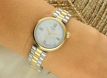 Tissot Desir T152.010.22.118.01 – Damski Zegarek z Masą Perłową i Wypukłym Szkłem Szafirowym.jpg