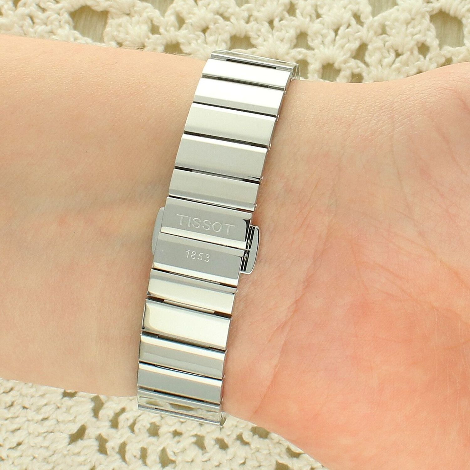 Zegarek Tissot SRV T160.110.21.113.00 damski zegarek bicolor – masa perłowa, Swiss Made (1).jpg
