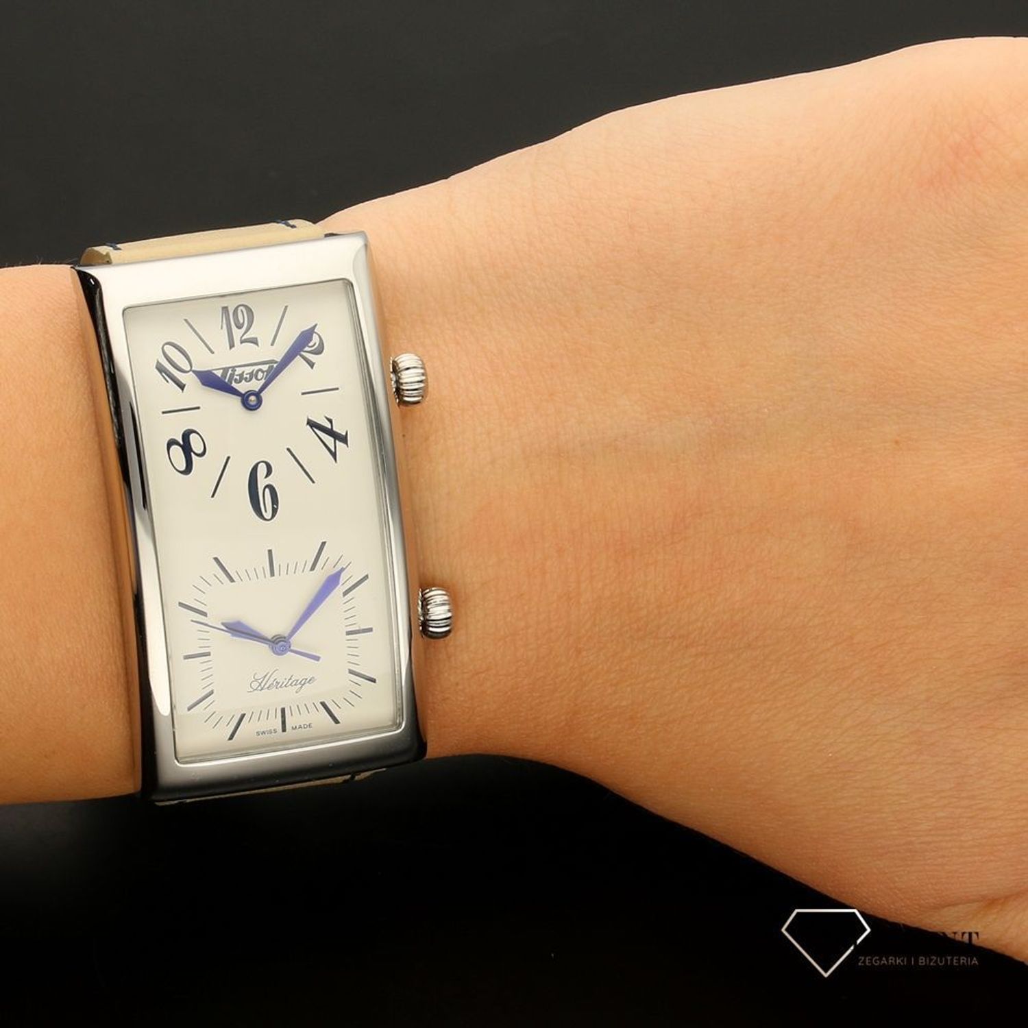 Damski zegarek Tissot Hertige T56161379.jpg