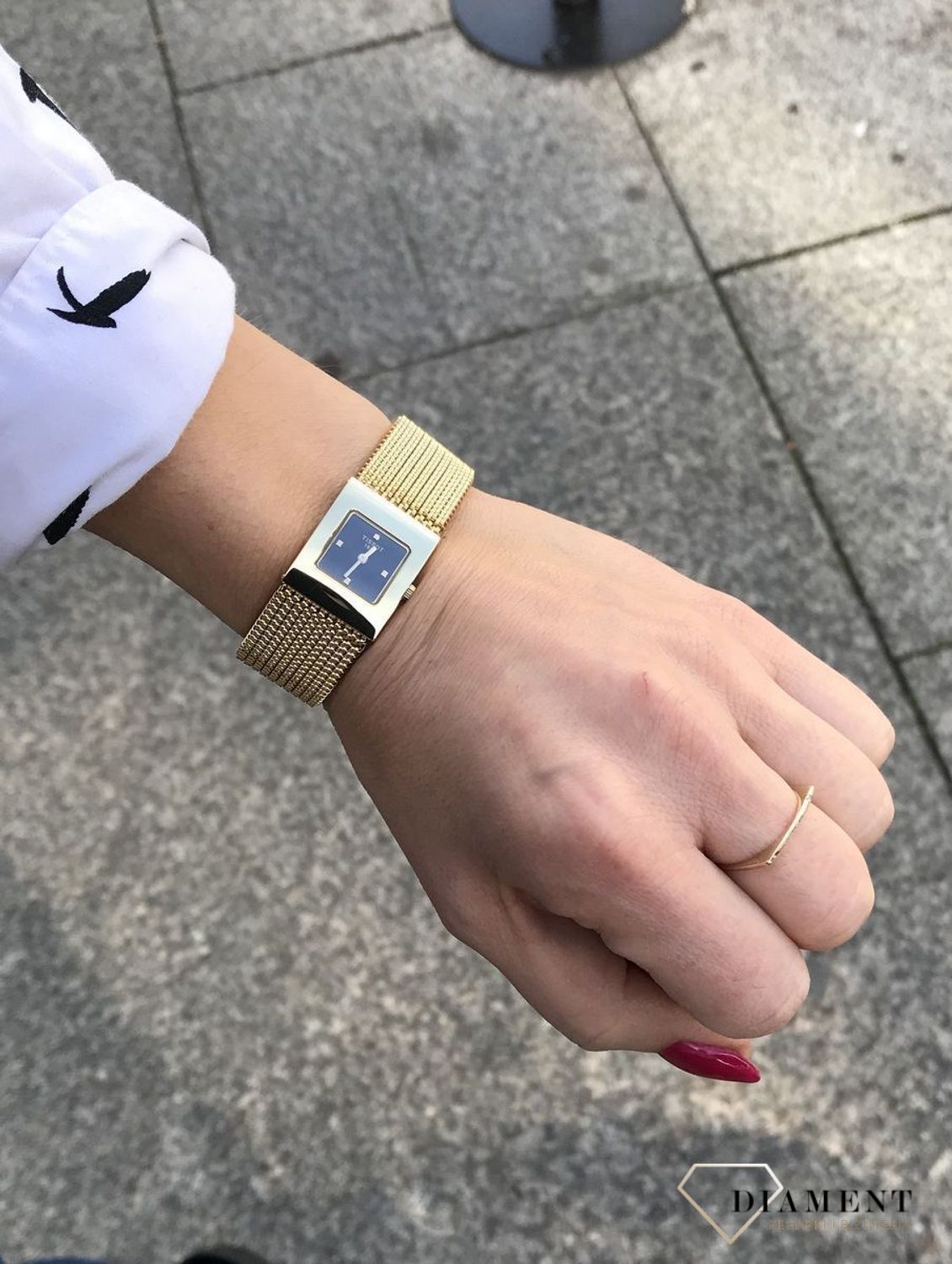 złoty zegarek damski, złoty zegarek kwadratowy dla kobiety tissot-bellflower-t73332151.jpg