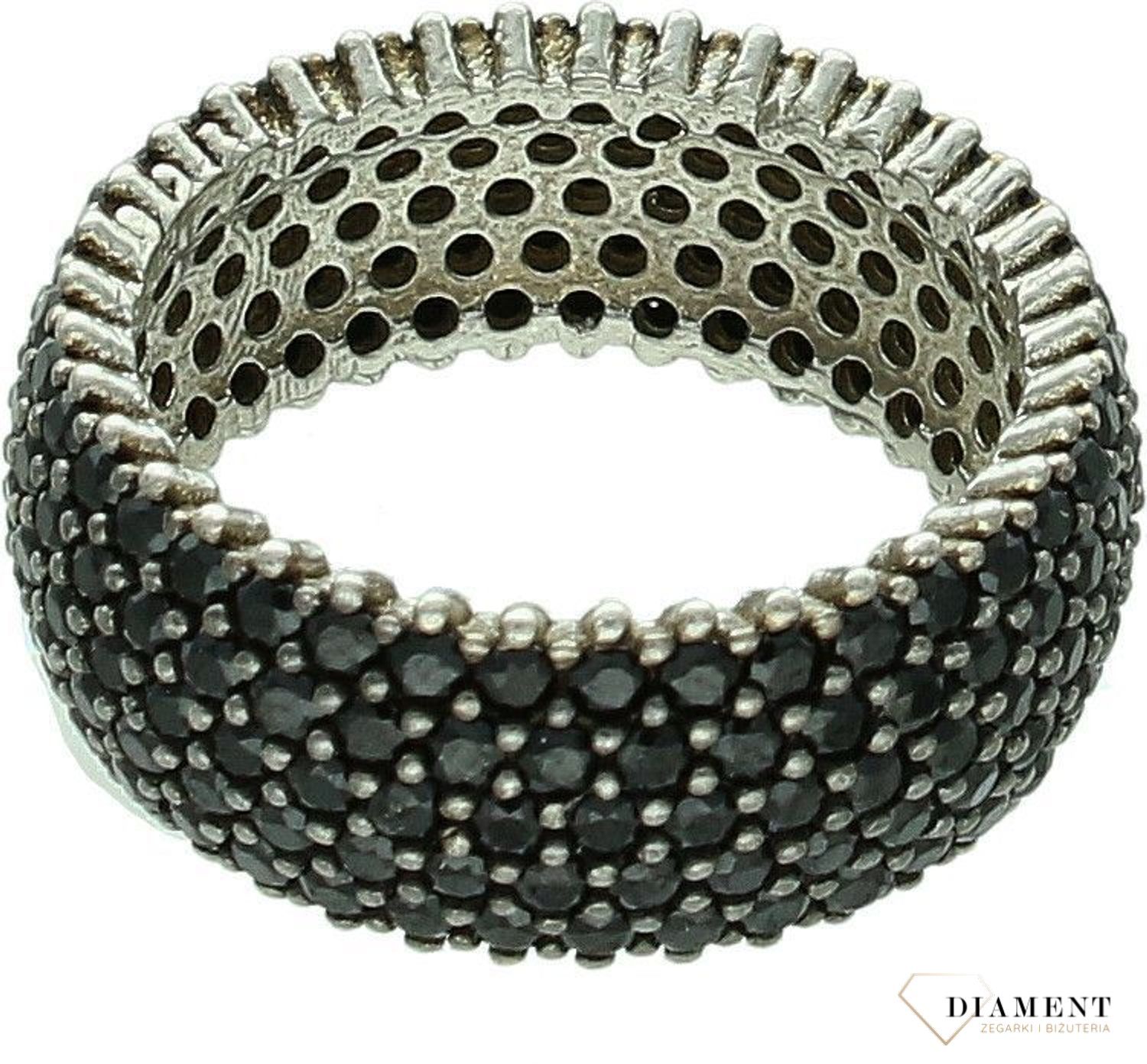 Srebrny pierścionek damski 925 czarna obrączka rozmiar 9 TBP000000-341. Srebrny pierścionek damski. Pierścionek damski czarny. Srebrny pierścionek damski na prezent. Szeroki pierścionek damski. 1.jpg