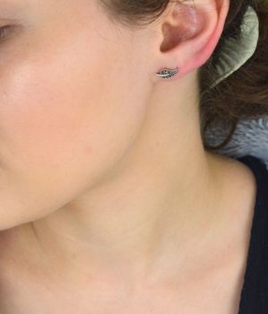 Subtelne kolczyki srebrne w kształcie listków z markazytami – biżuteria w stylu retro. Próba 925, zapięcie sztyft, waga 1,17 g, doskonałe na co dzień i na prezent (3).JPG