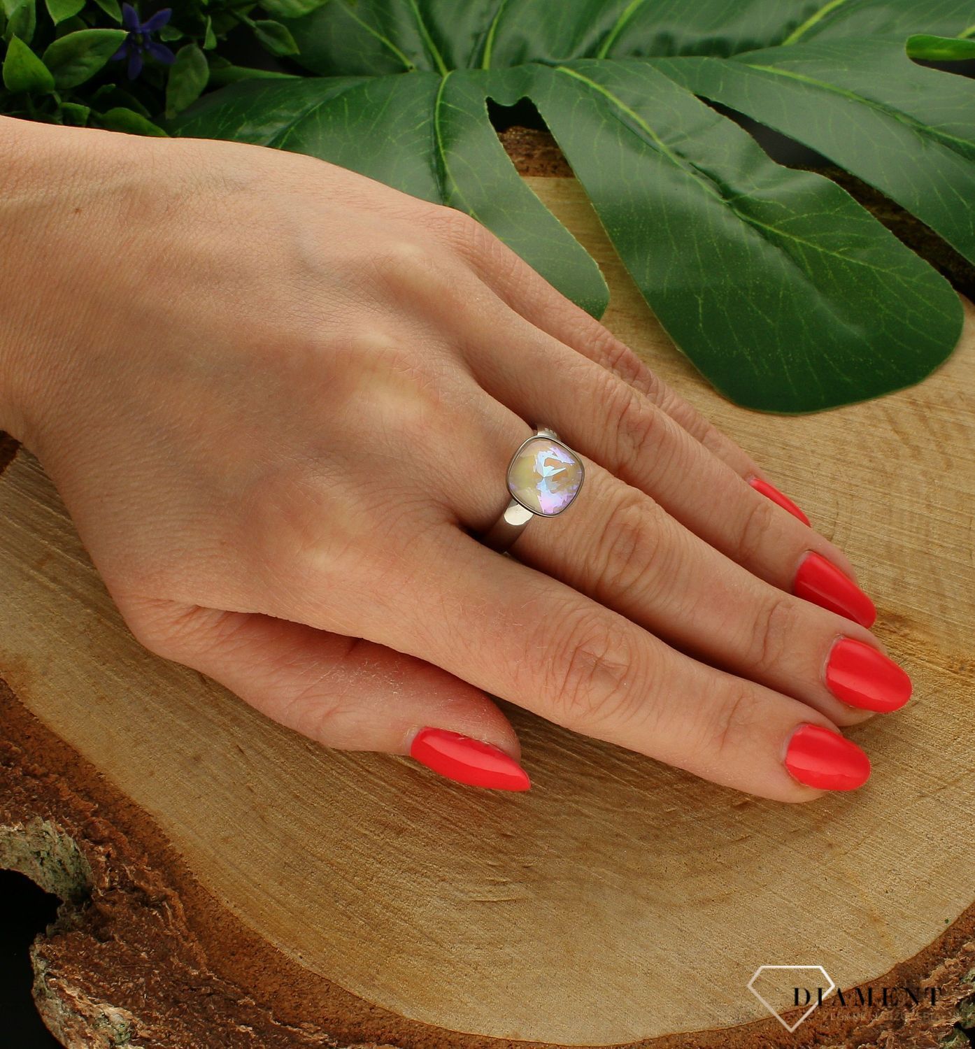 Pierścionek Melano Kwadratowy Charms Crystal Ivory Cream Melano 8 mm TMB5SS12352.jpg