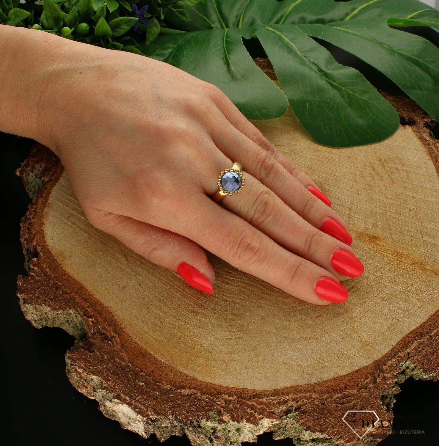 Pierścionek Melano Jeans Blue Charms Melano 8 mm TMB7GD10013. Charms do pierścionka z kolekcji TWISTED by MelanO wykonane jest z wysokiej jakości stali szlachetnej (1).jpg