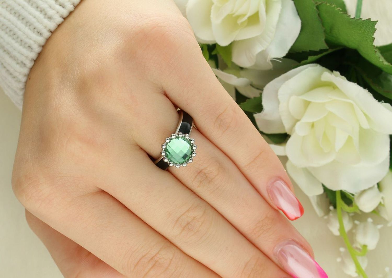 Charms Melano Kryształ Chrystolite 8 mm Pierścionek Melano TMB7SS10265.jpg