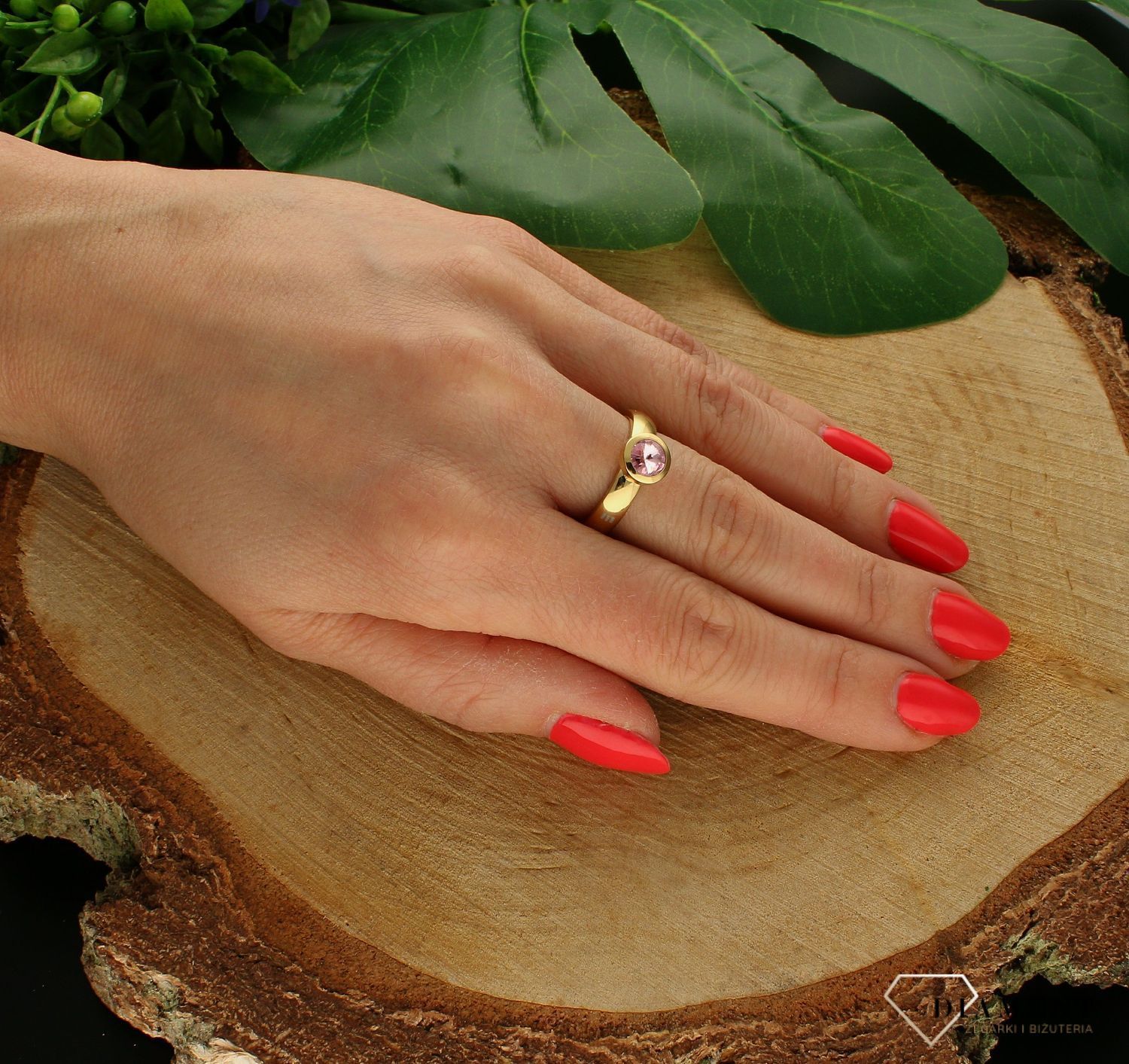 Charms Melano Kryształ Rose Pozłacany pierścionek 6 mm TMB8GD06267.jpg