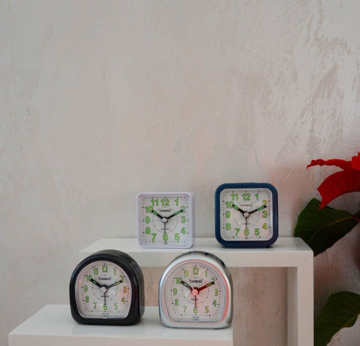 budzik na baterie niebieski TQ-141-2.jpg