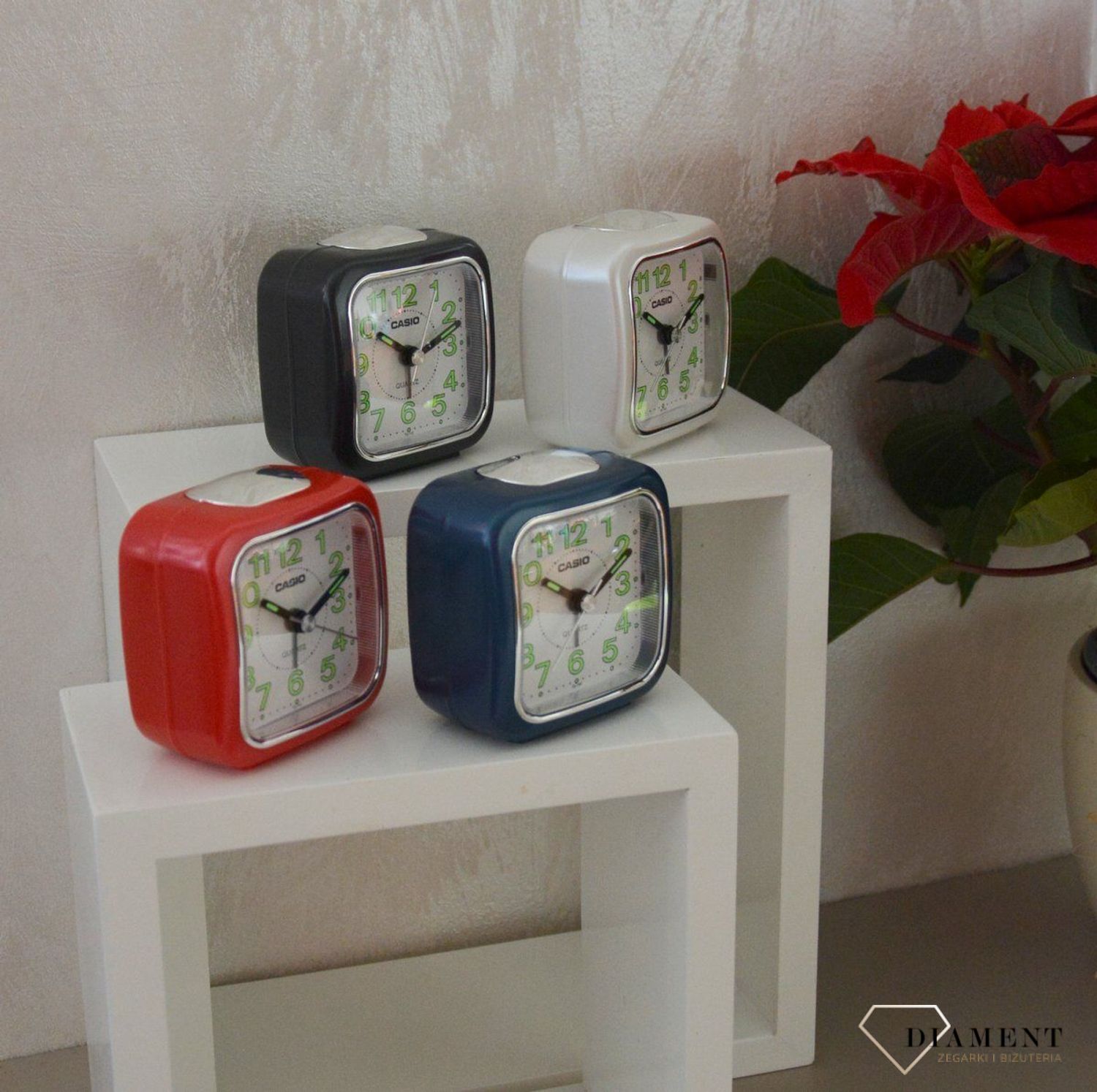 budzik na baterie casio czarny, Budzik klasyczny na baterię Casio kwadratowy w kolorze czarnymm TQ-142-1EF. Budzik.jpg