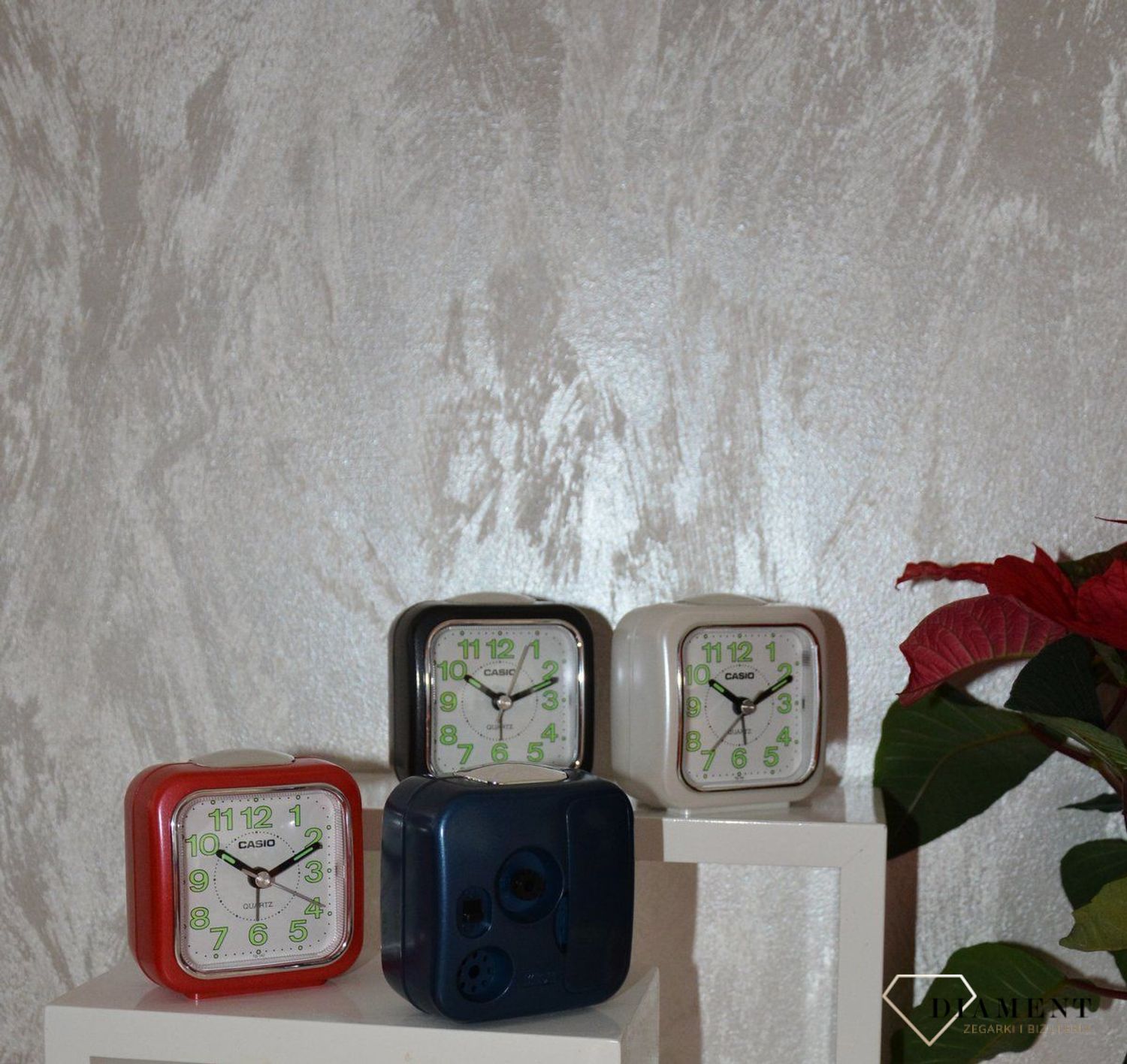 budzik na baterie casio czarny, Budzik klasyczny na baterię Casio kwadratowy w kolorze czarnymm TQ-142-1EF. Budzik.jpg