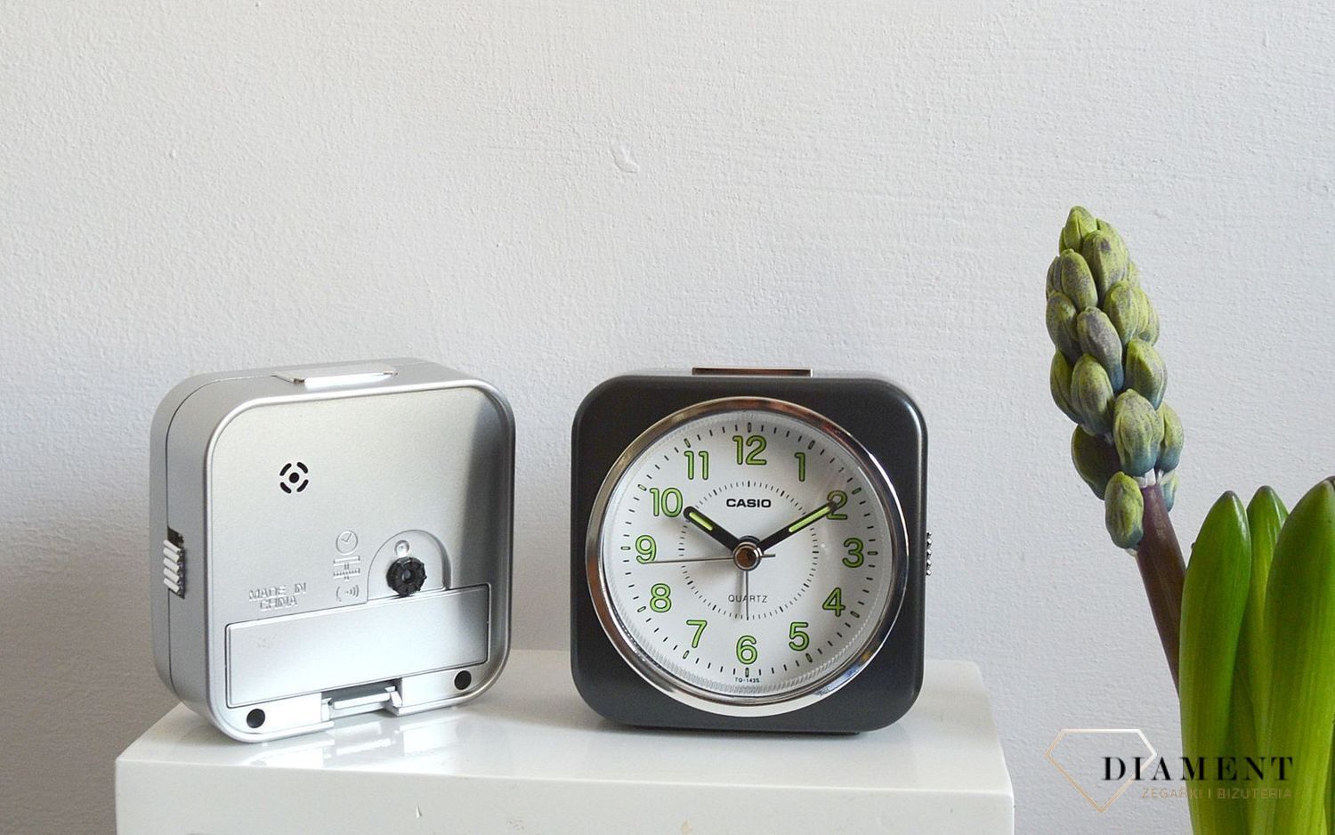 Budzik na baterię CASIO czarny TQ-143S-1EF.jpg