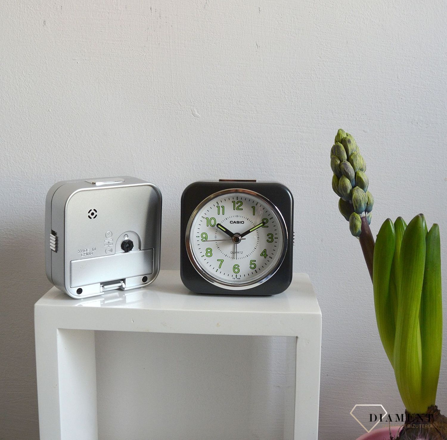 Budzik na baterię CASIO szary TQ-143S-8EF.jpg