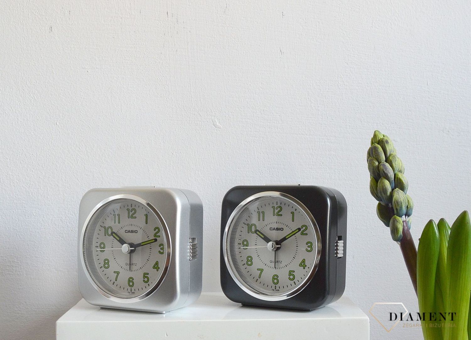 Budzik na baterię CASIO szary TQ-143S-8EF.jpg