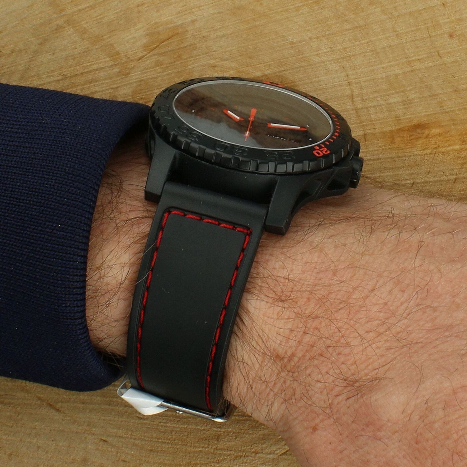 Zegarek męski Traser TS-105503 P66 Red Combat.jpg