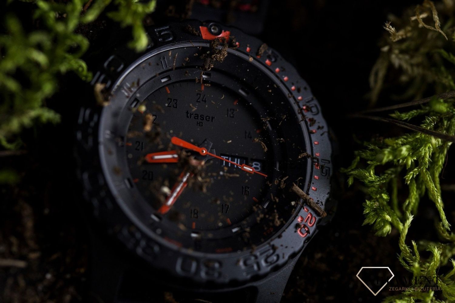 Zegarek męski Traser TS-105503 P66 Red Combat.jpg