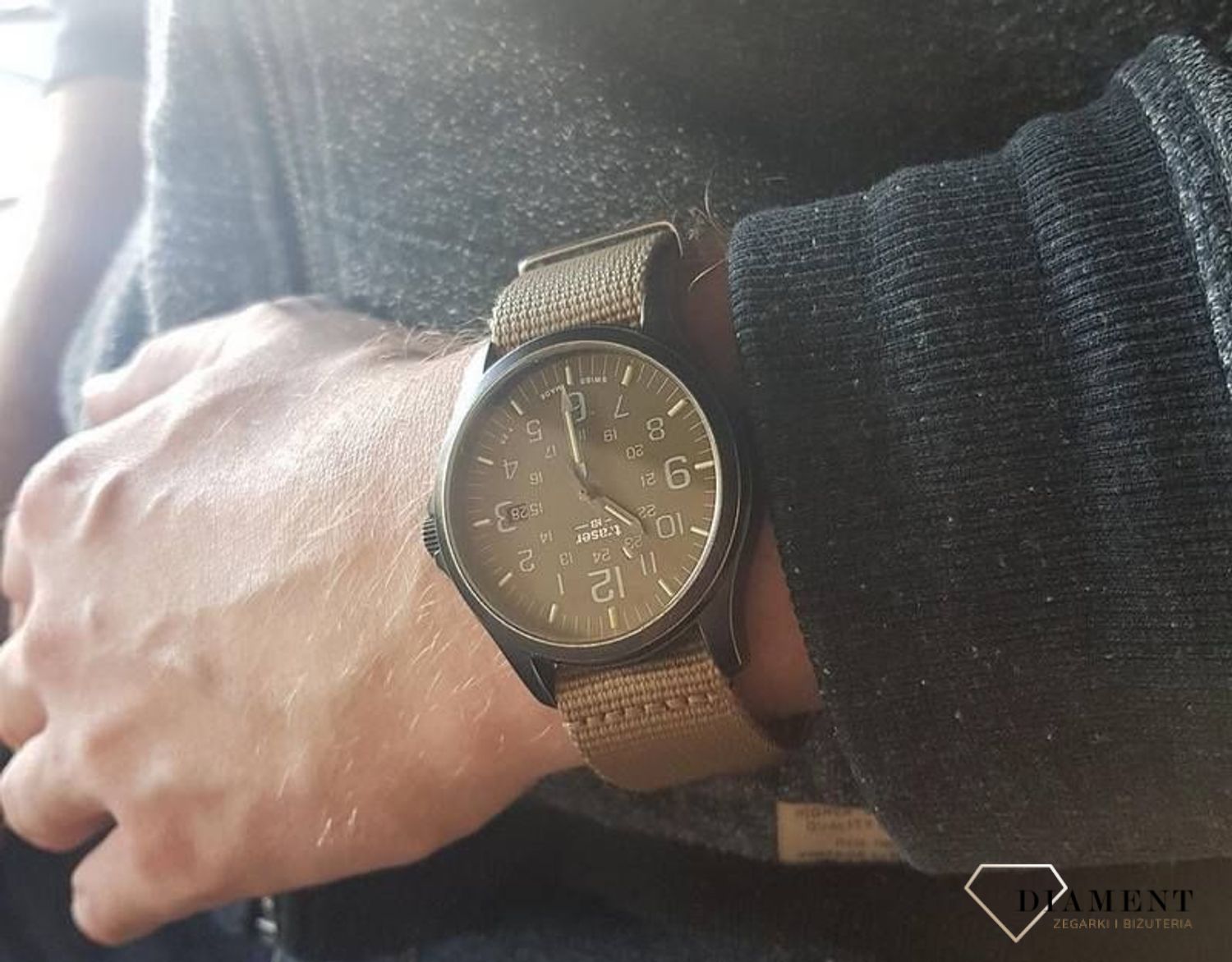 Zegarek męski firmy Traser to idealne rozwiązanie dla mężczyzn, którzy szukają zegarka na swoje wyprawy. Taki zegarek ucieszy każdego mężczyznę (4).jpg