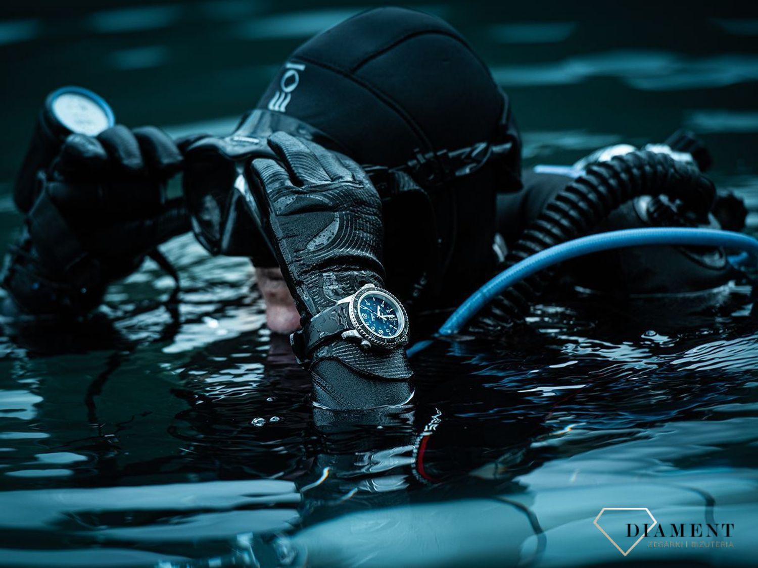 Zegarek męski  Traser TS-109374 P67 SuperSub Blue (2).jpg