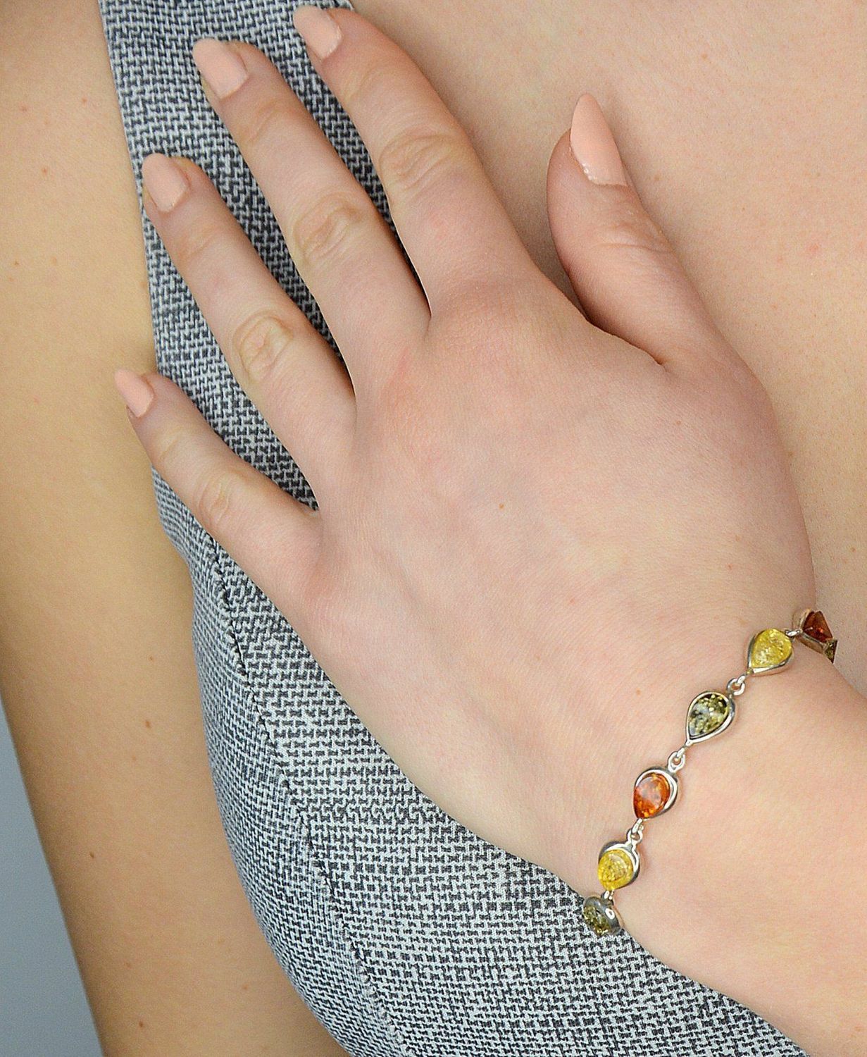 Bransoleta srebrna z bursztynami TSB000004-62.jpg