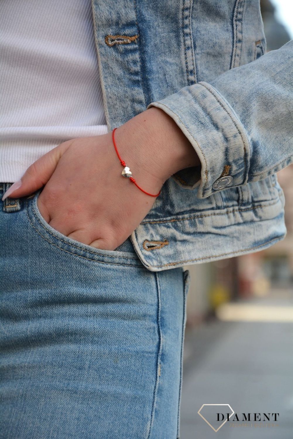 Bransoletka srebrna z sercem na czerwonym sznurku TSB000005-74.jpg