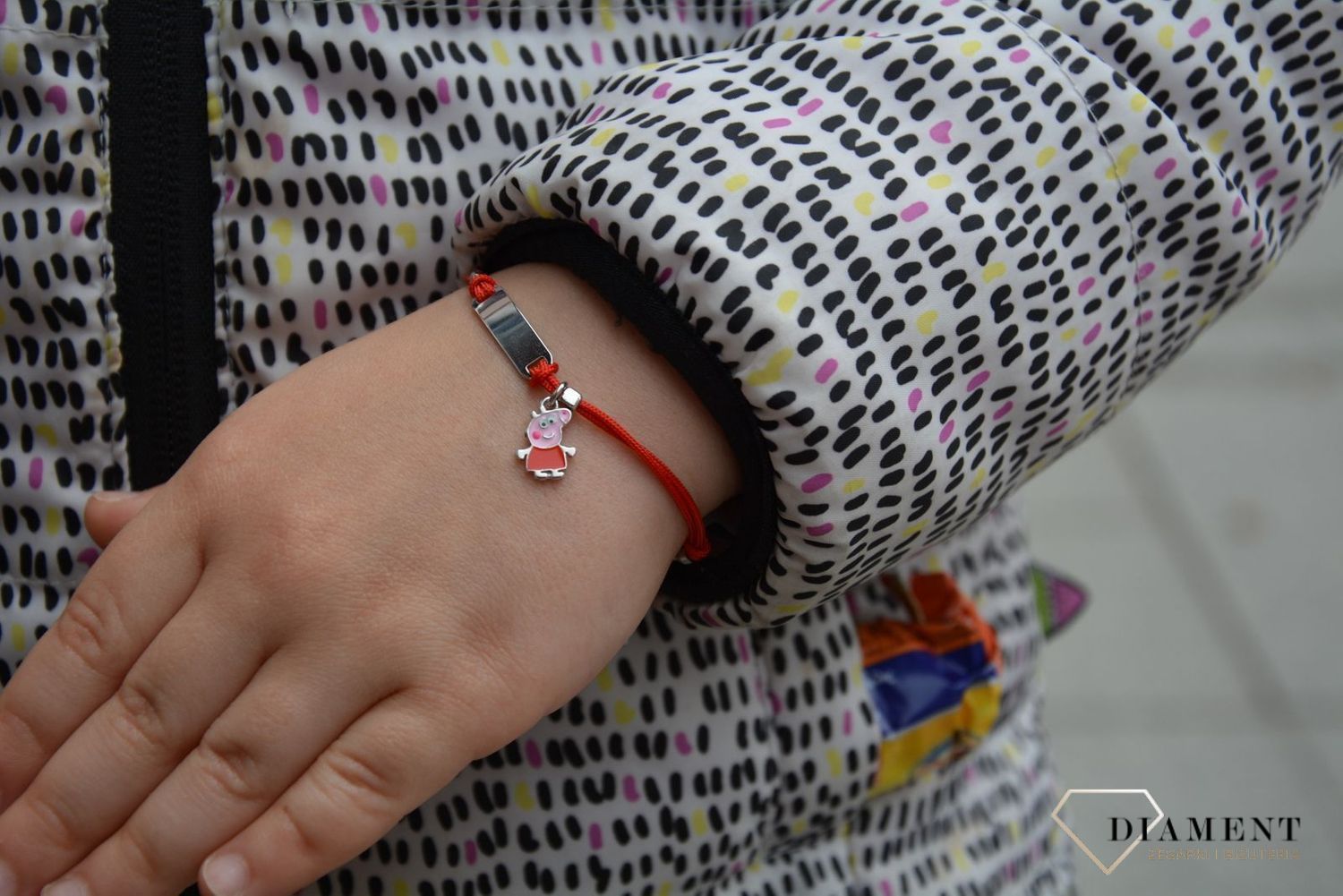 bransoletka sredrna ze Świnką Peppą.jpg