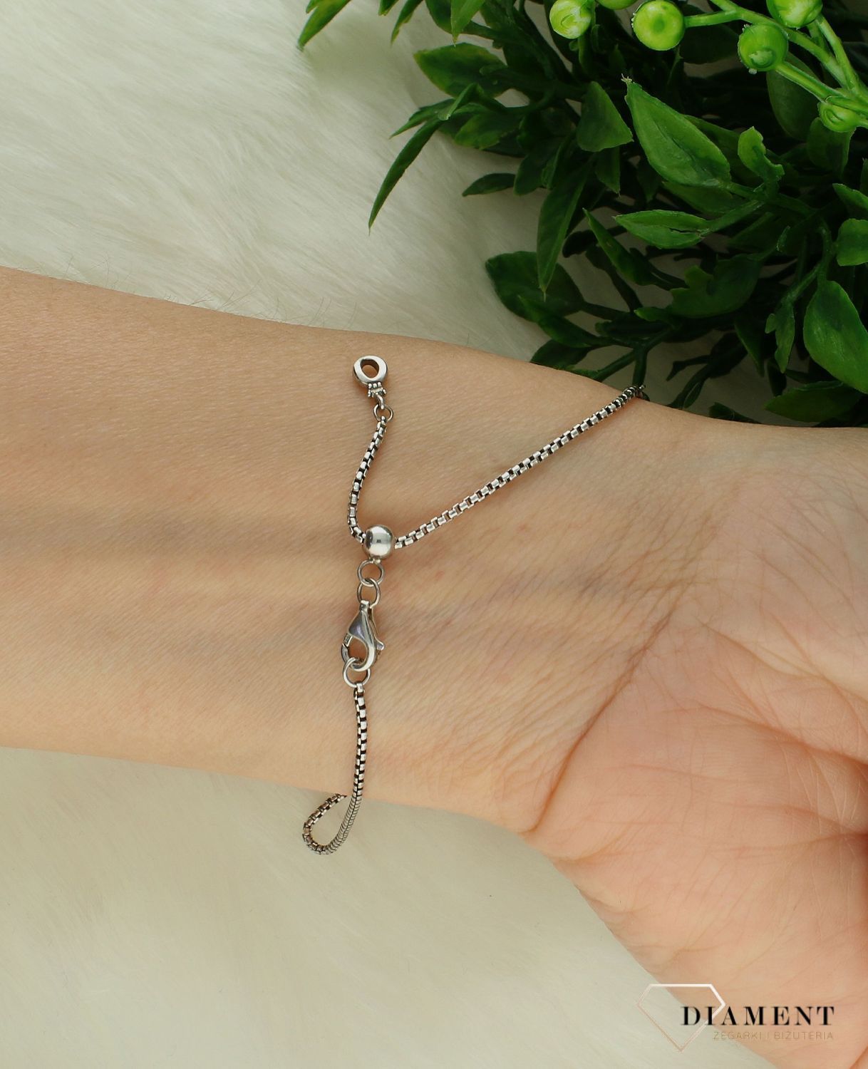 Srebrna bransoletka damska 925 celebrytka z cyrkoniami TSB000005-98. srebrna bransoletka damska. Bransoletka srebrna damska z cyrkoniami. Delikatna bransoletka celebrytka. Bransoletka srebrna na prezent..jpg