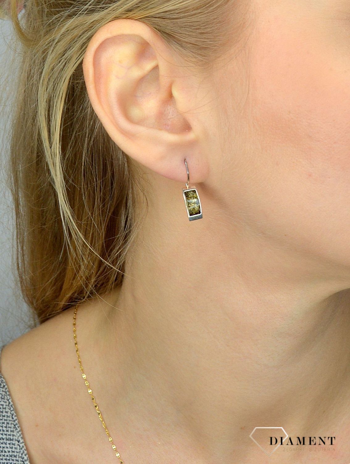 Srebrne kolczyki z zielonym bursztynem TSK000004-71.jpg