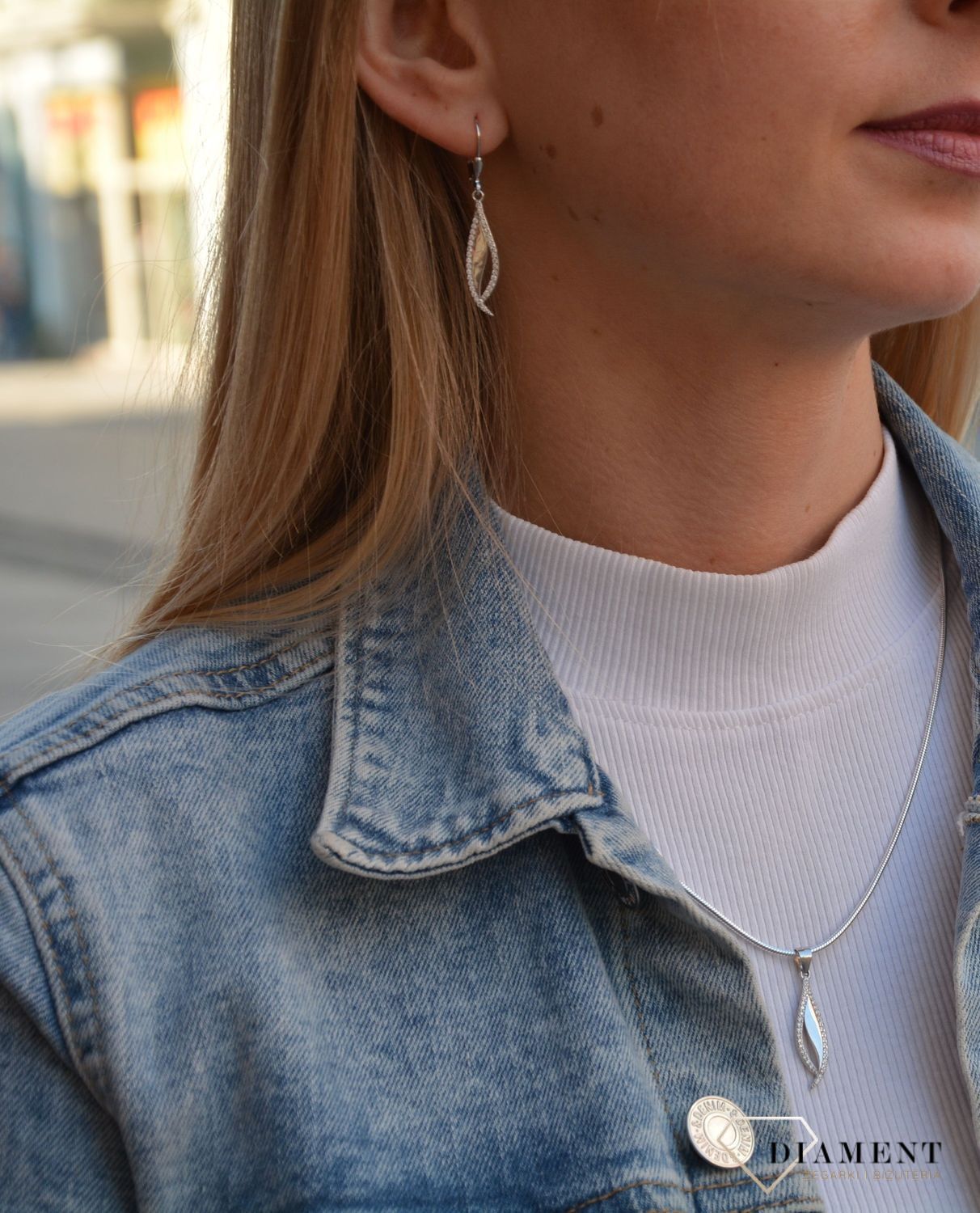 Kolczyki srebrne wykonane z najwyższej jakości srebra próby 925. Kolczyki z zapięciem angielskim. Idealny pomysł na prezent dla kobiety..jpg