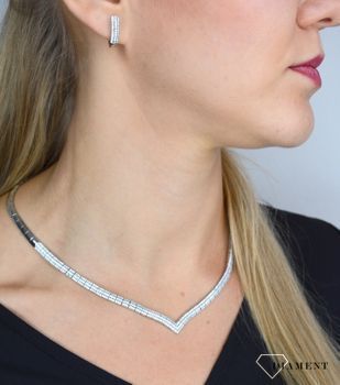 Komplet srebrny 925 drobne cyrkonie  💎 Komplet biżuterii wykonanej ze srebra próby 925 💎 Skład kompletu wyposażony jest w naszyjnik, bransoletkę i kolczyki, biżuteria ślubna (3).JPG